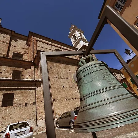 Bed & Breakfast Vista Sulle Langhe *